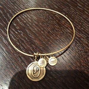 Alex and Ani bracelet Initial O